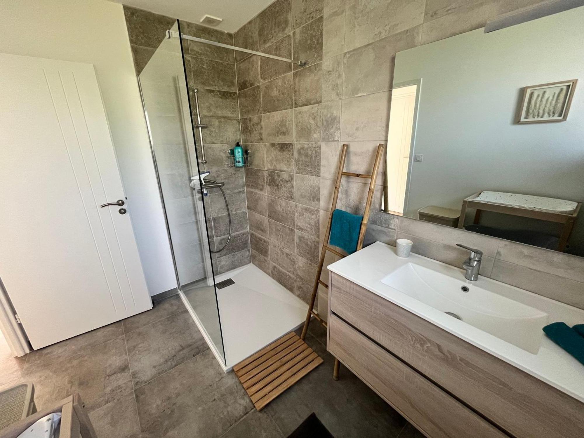 Degemer Mat ! 4* Cosy, Moderne, à 8 Min Des Plages. Hébergement de vacances *